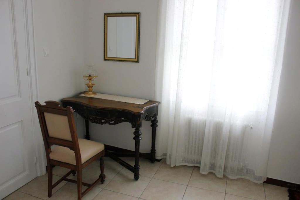 Calliope'S Neoclassical Home In The Heart Of Plaka Athen Eksteriør billede